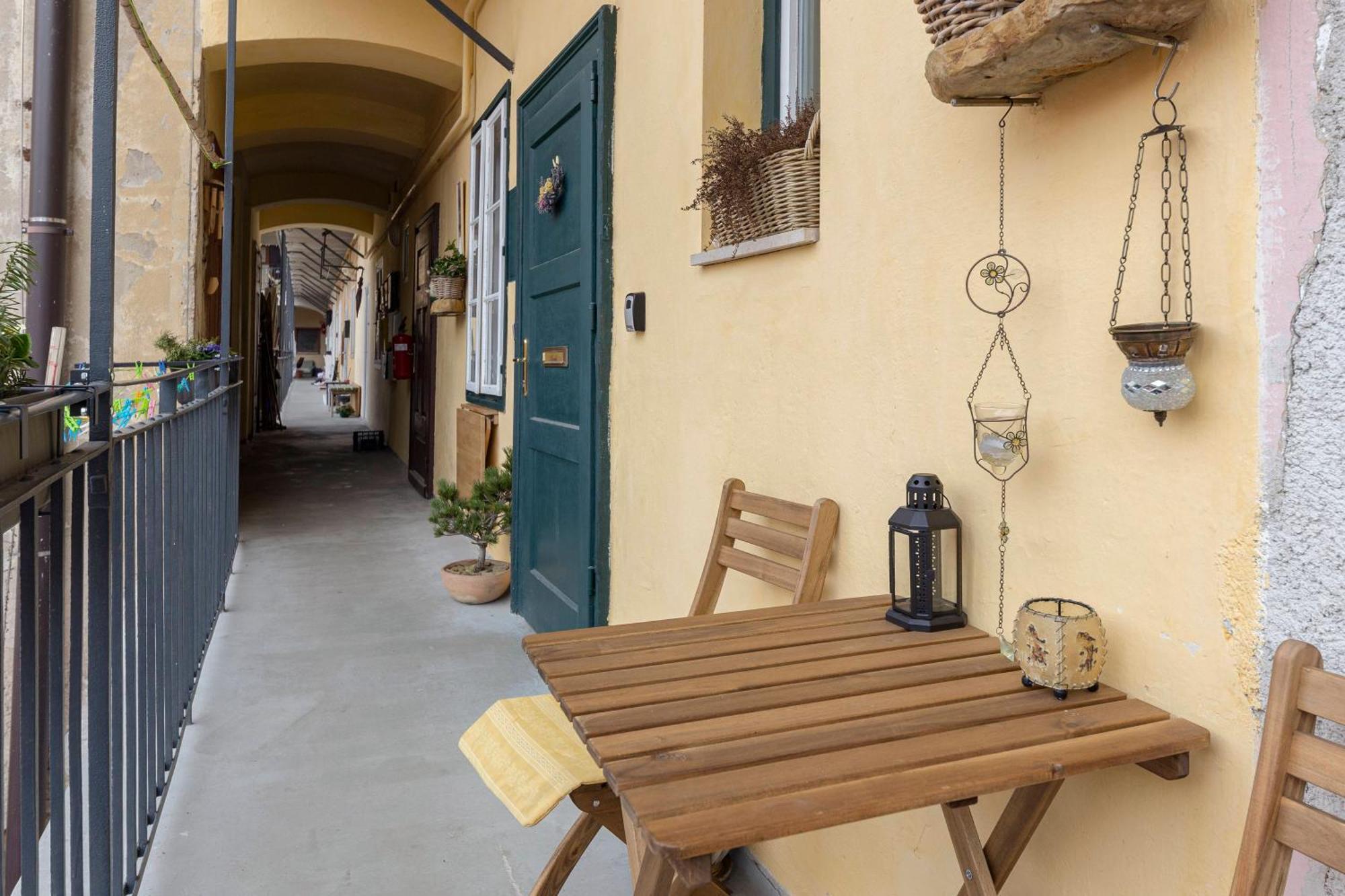 Historical Caserne Apartment Laibach Exterior foto